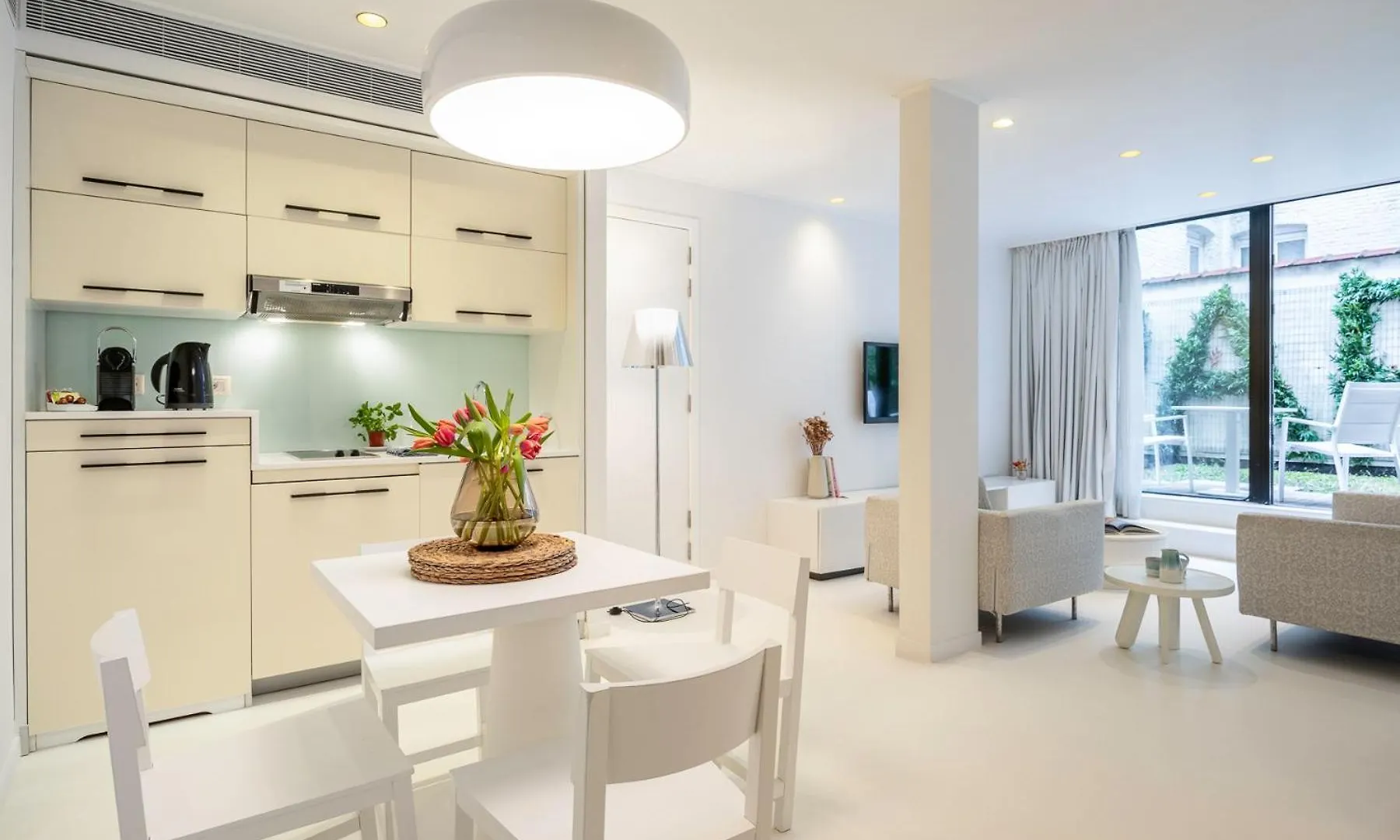 B-Aparthotel Regent Brüksel Belçika